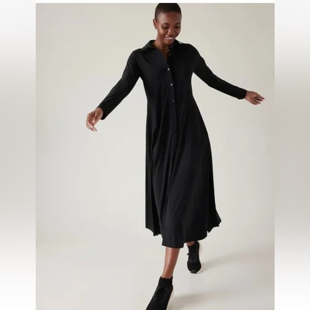 ATHLETA Cosmic Layer Dress // Black #574776